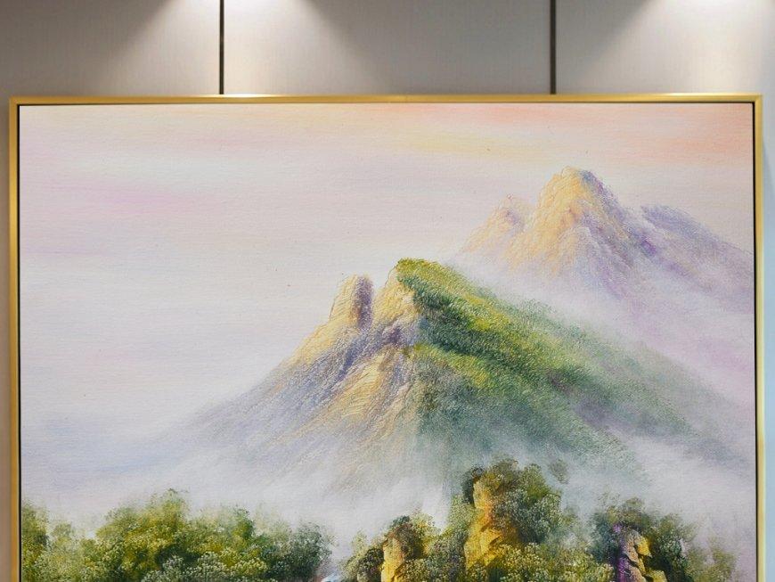 逃离残破的机舱